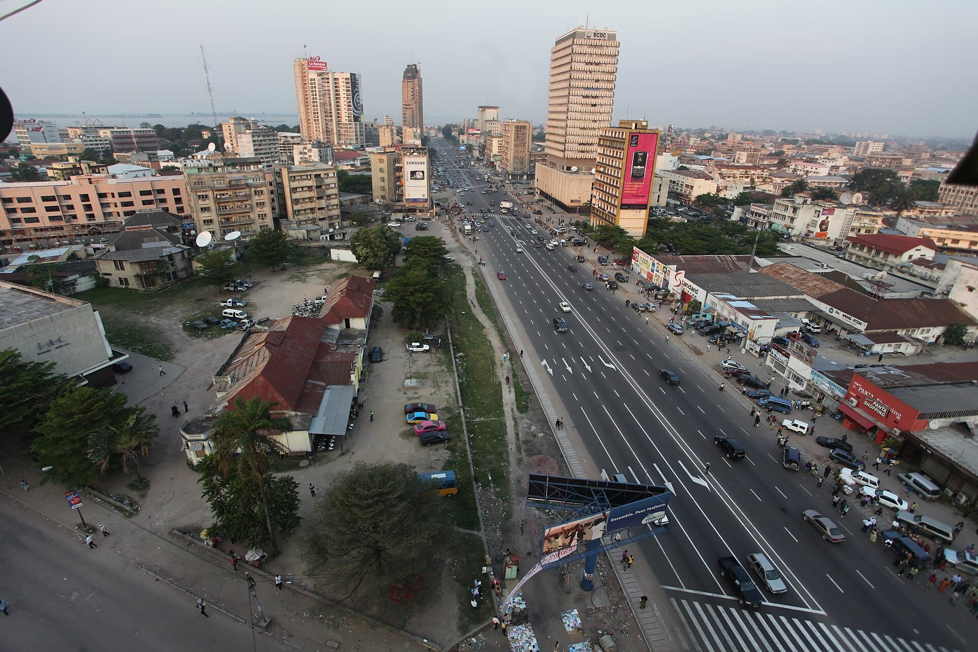 The Boulevard du 30 Juin and the Gombe high-rises in Kinshasa